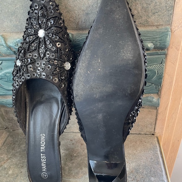 Blinged out slip ons for hosting or going out in. 1 inch heel - Picture 4 of 4